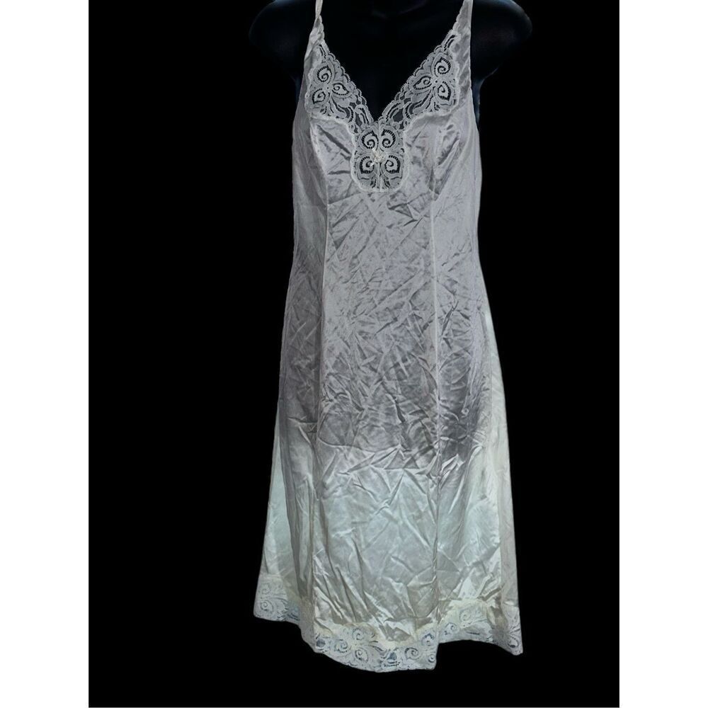 VINTAGE Bali Lace Slip Dress Knee Length Princess Gown‎ cream SIZE 34 (25” lengt